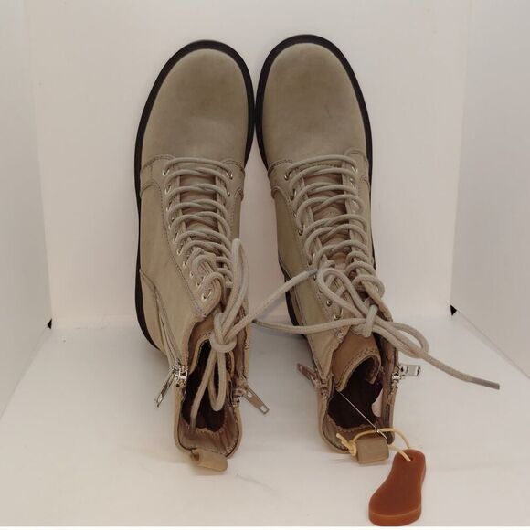 MIA Women's Beige Lace-Up Chunk Heel Boots - Size 8 NWT - Picture 4 of 7